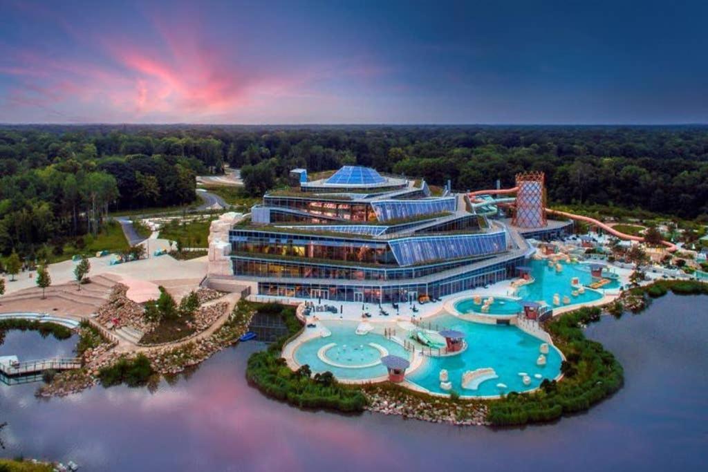 Fountain Place Disneyland And Paris Lagny-sur-Marne Exterior photo